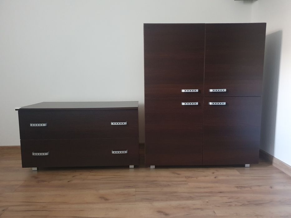 Zestaw mebli szafa, szafka i komoda