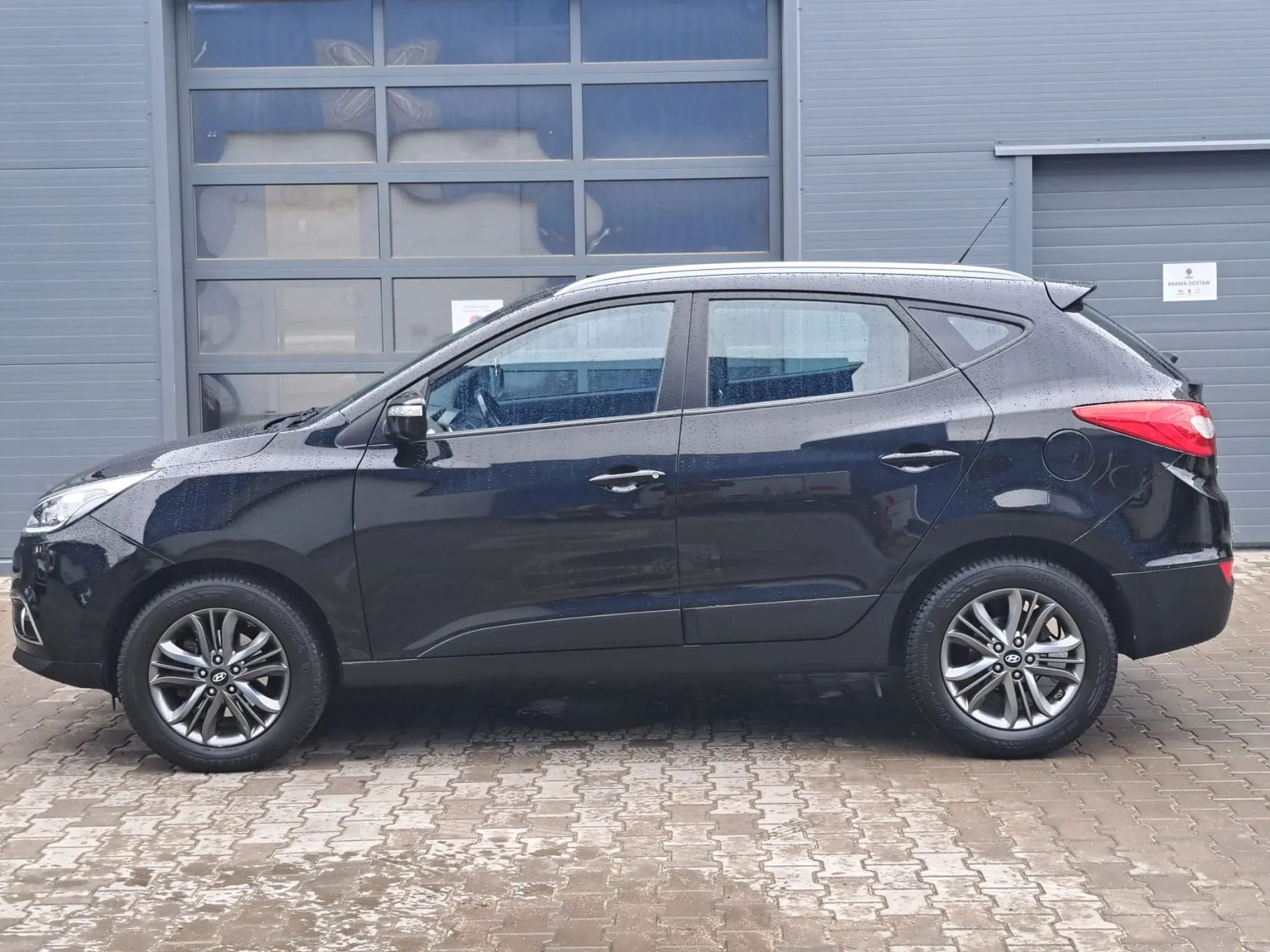 Hyundai ix35 fajny i oszczędny, bezobsługowy, długie opłaty