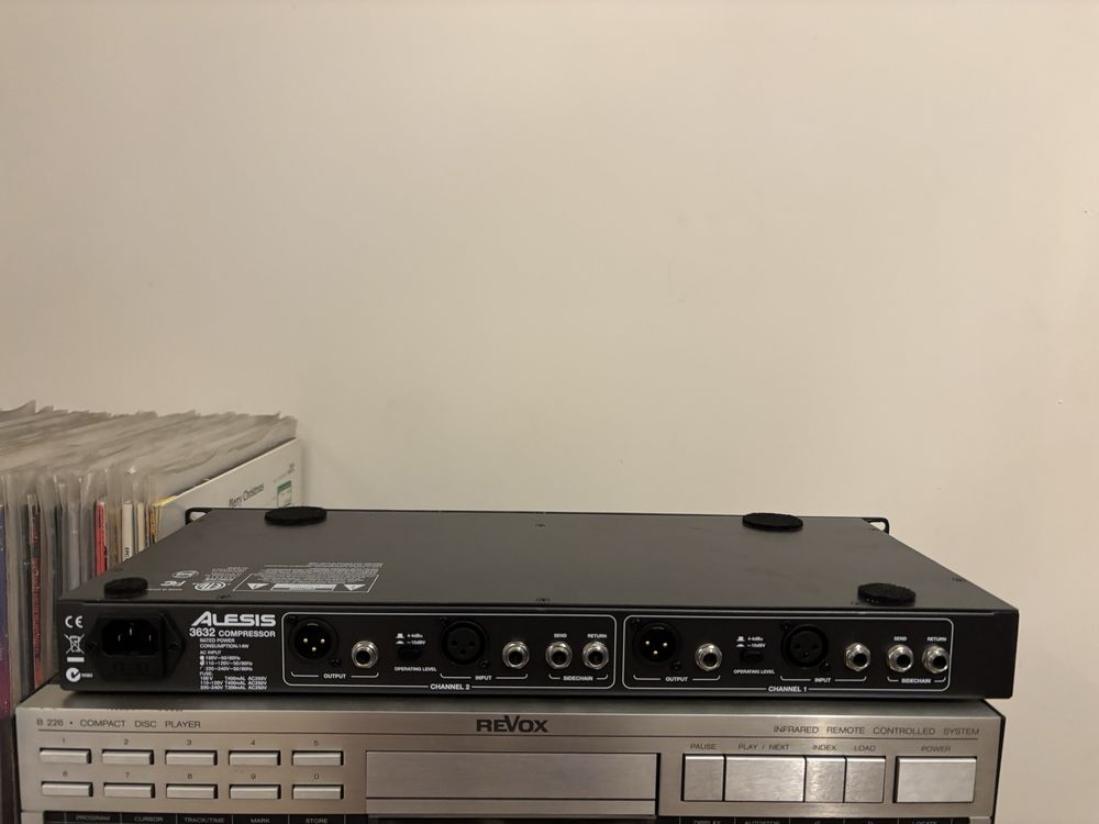 Alesis 3632 compressor