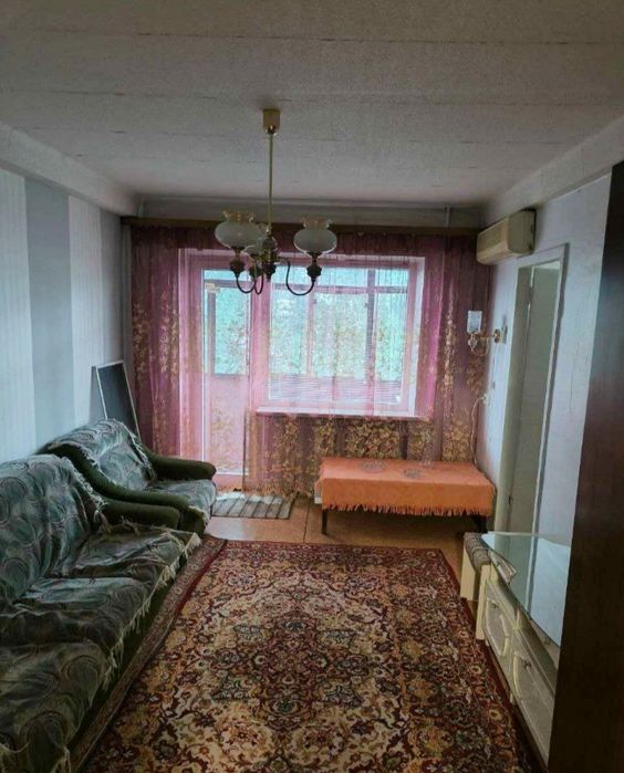 3-кімн. меблі+техніка, поверх 4/5