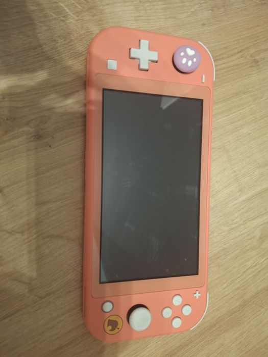 Nintendo Switch Lite koralowy