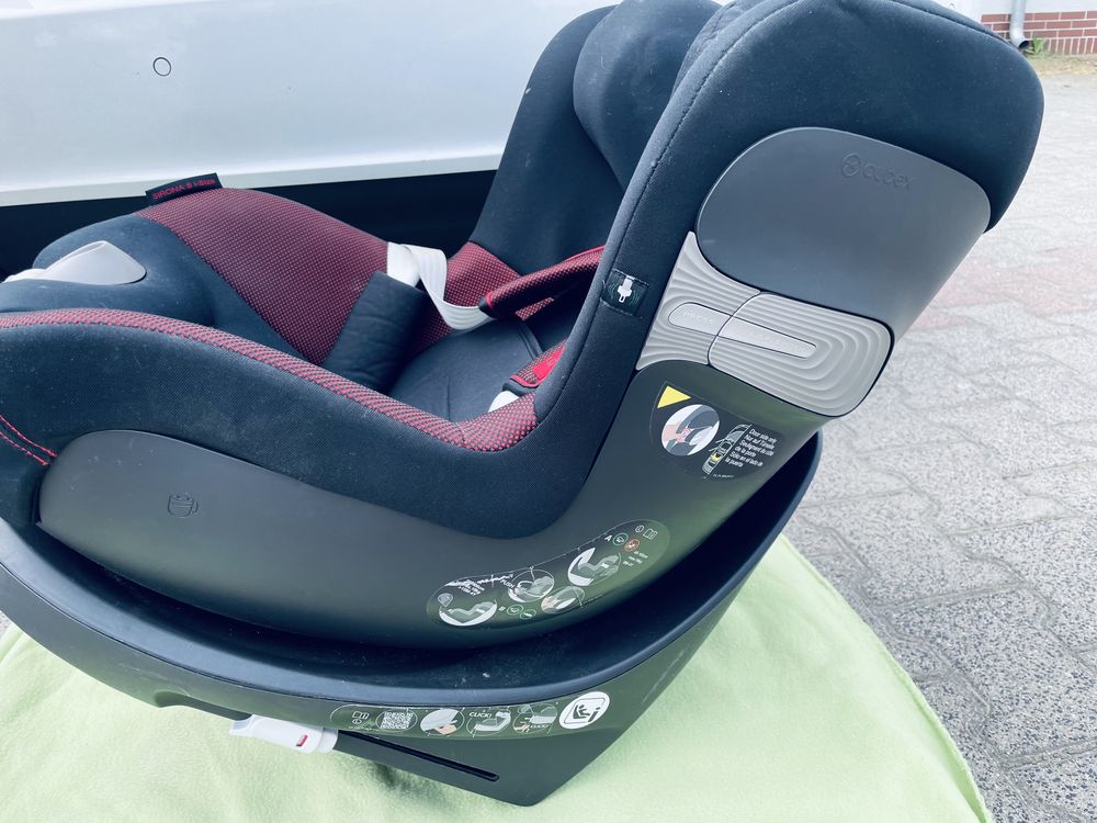 Fotelik Cybex Ferarri obrotowy 360 stopni