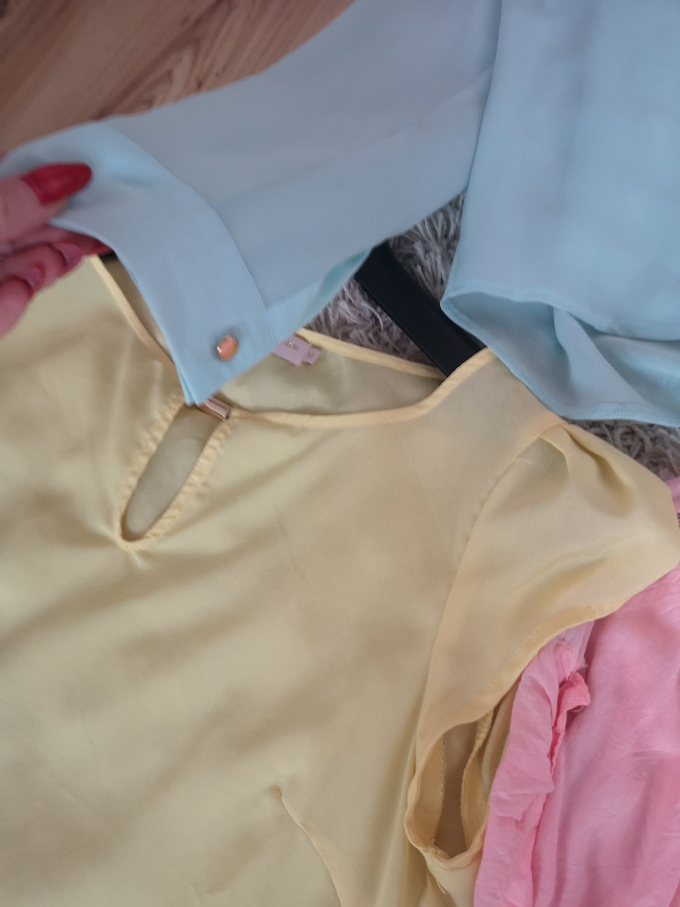 Bluzka zwiewna zestaw bluzek damskich paka ciuchów bluzeczek r. 38