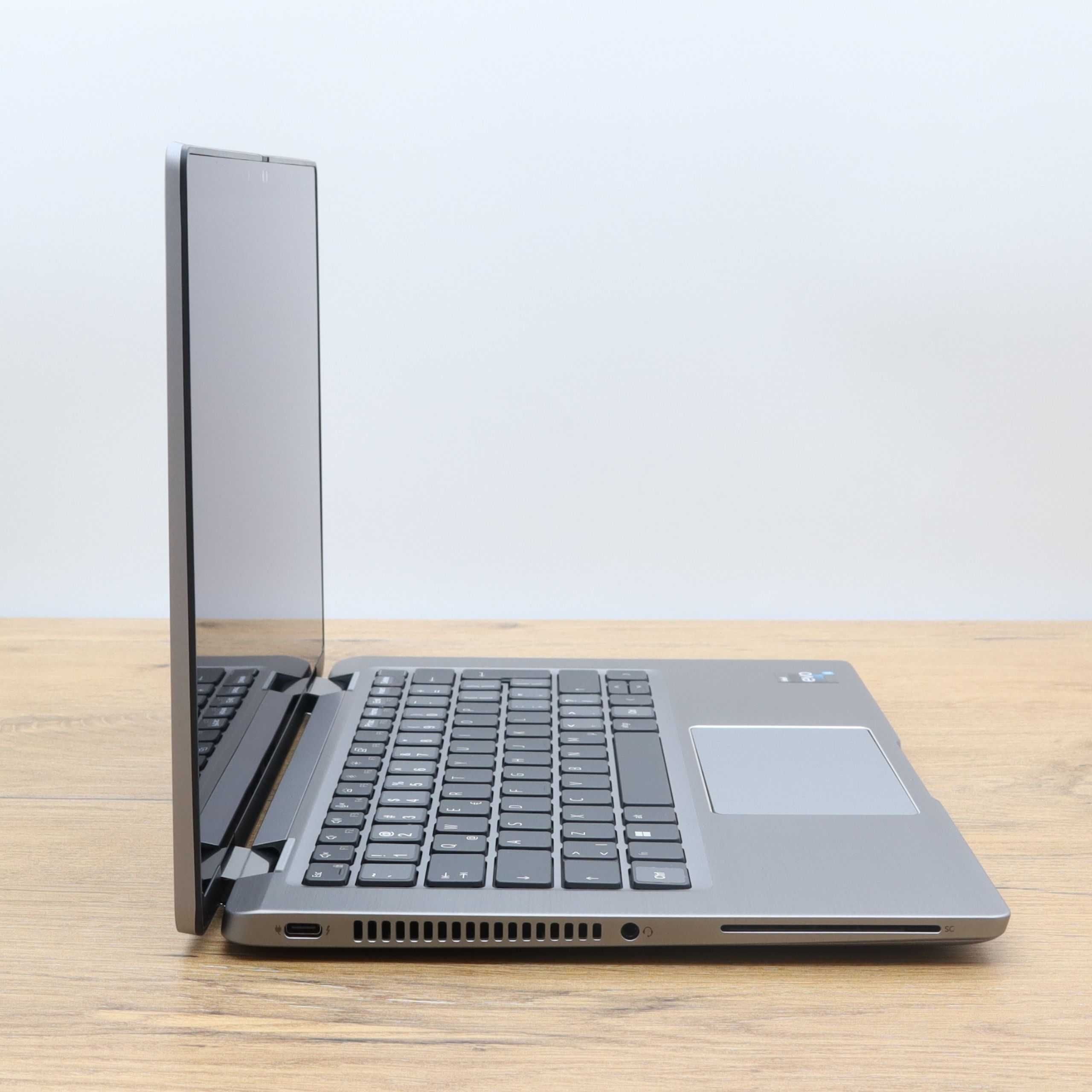 Dotykowy Laptop Dell Latitude 7330 i5-1245U 16GB RAM 512GB NVME 13"FHD