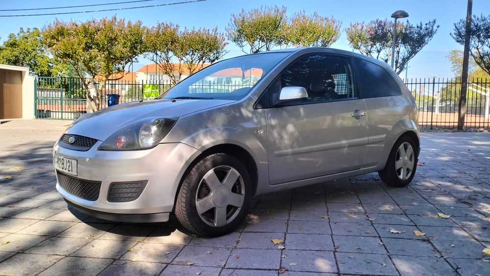 Ford Fiesta 1.4 TDCI comercial
