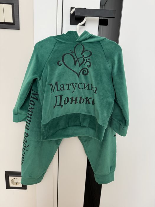 Костюмчик для дівчинки