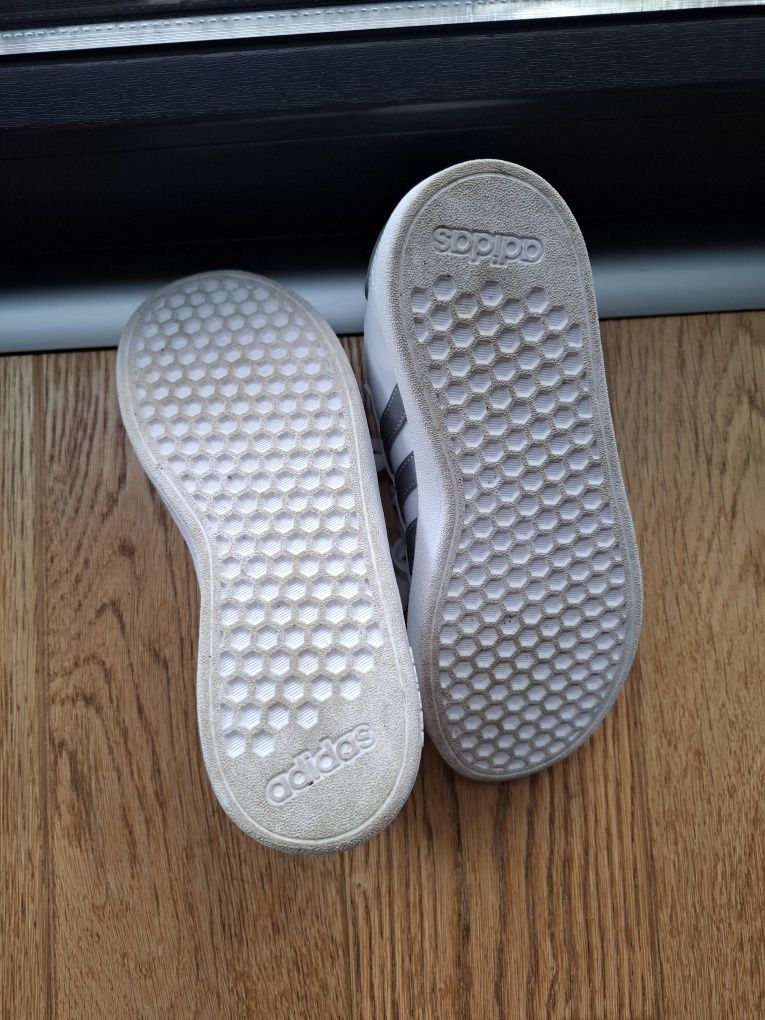 Trampki Adidas r. 33,5