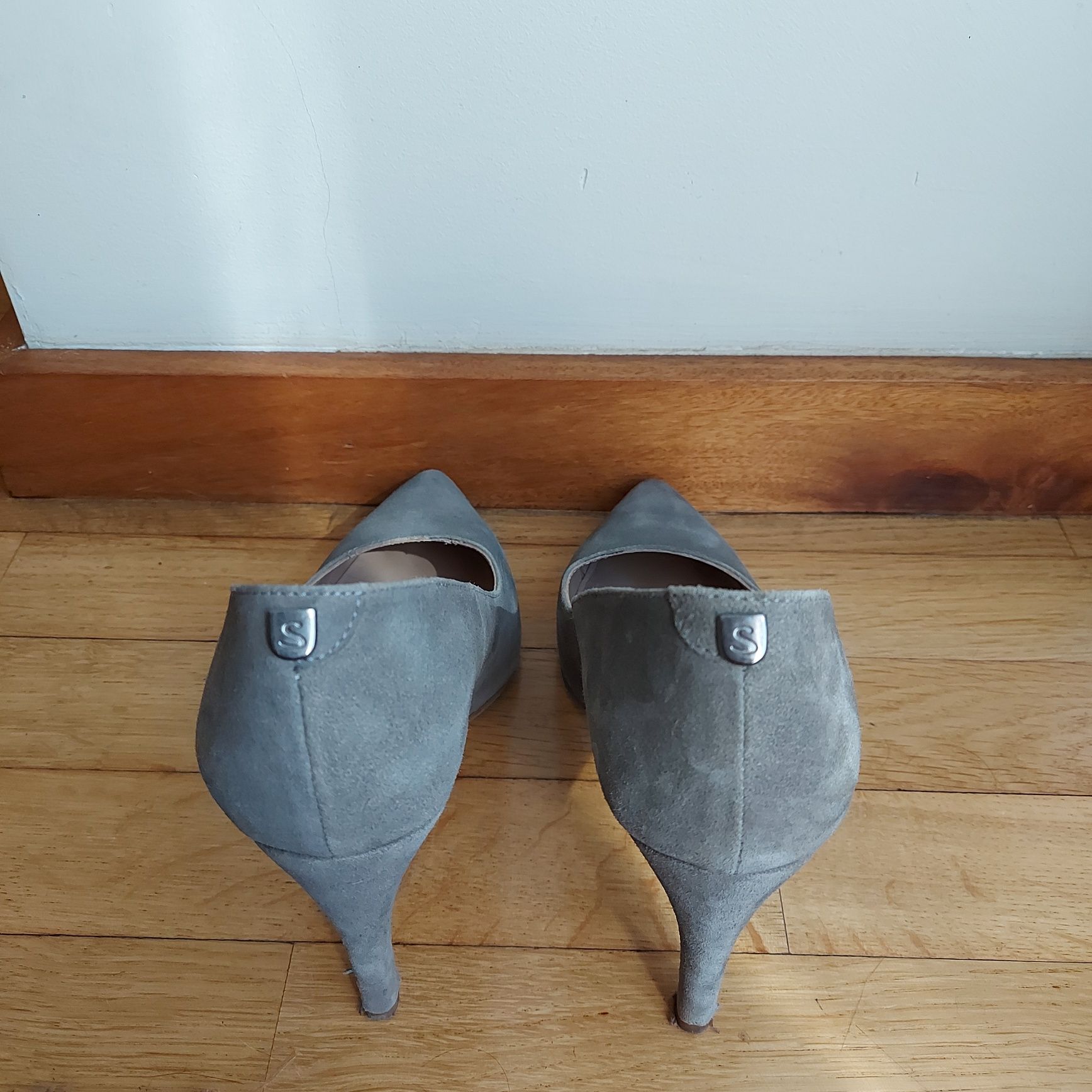Sapatos cinza em camurça - Salsa