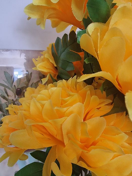 Sztuczne kwiaty Chryzantemy na cmentarz grób żółte do wazonu bukiety