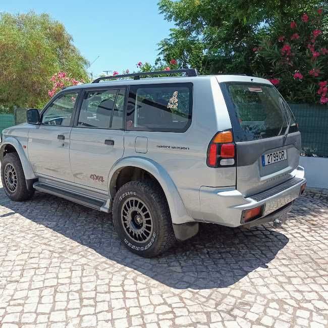Mitsubishi Pajero Sportwagon