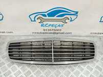 GRELHA CENTRAL FRENTE FRONTAL ORIGINAL MERCEDES BENZ W211 A2118800383