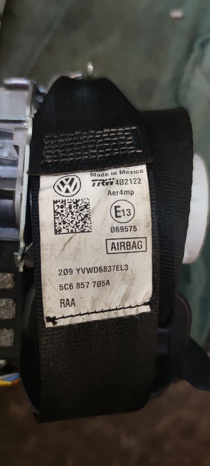 Ремни безопасности на	Volkswagen Jetta 2011-2018