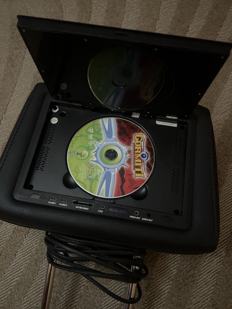 Leitor DVD para carro.