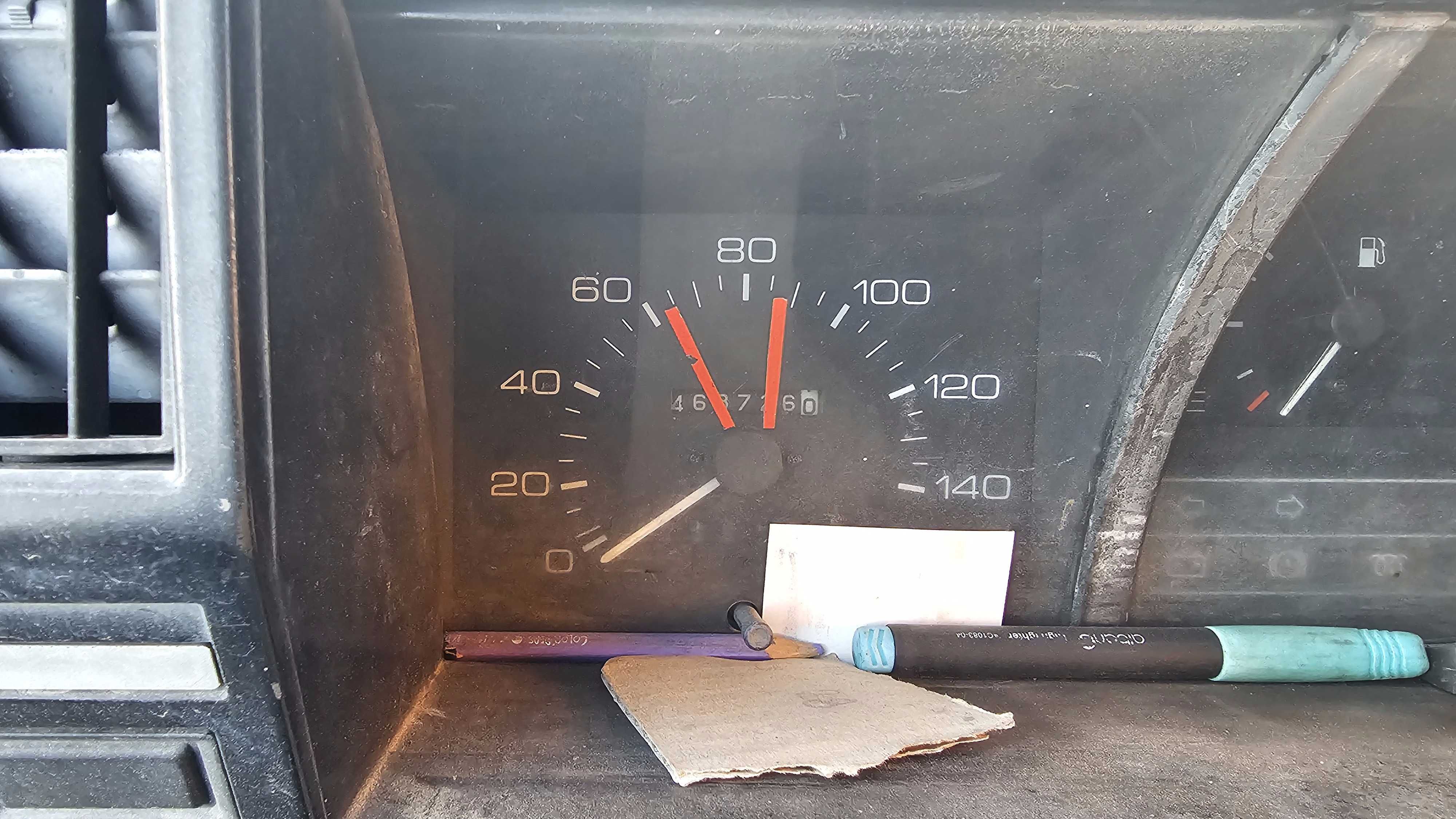 Velhinha Mas Valente! Isuzu NKR a Bombar