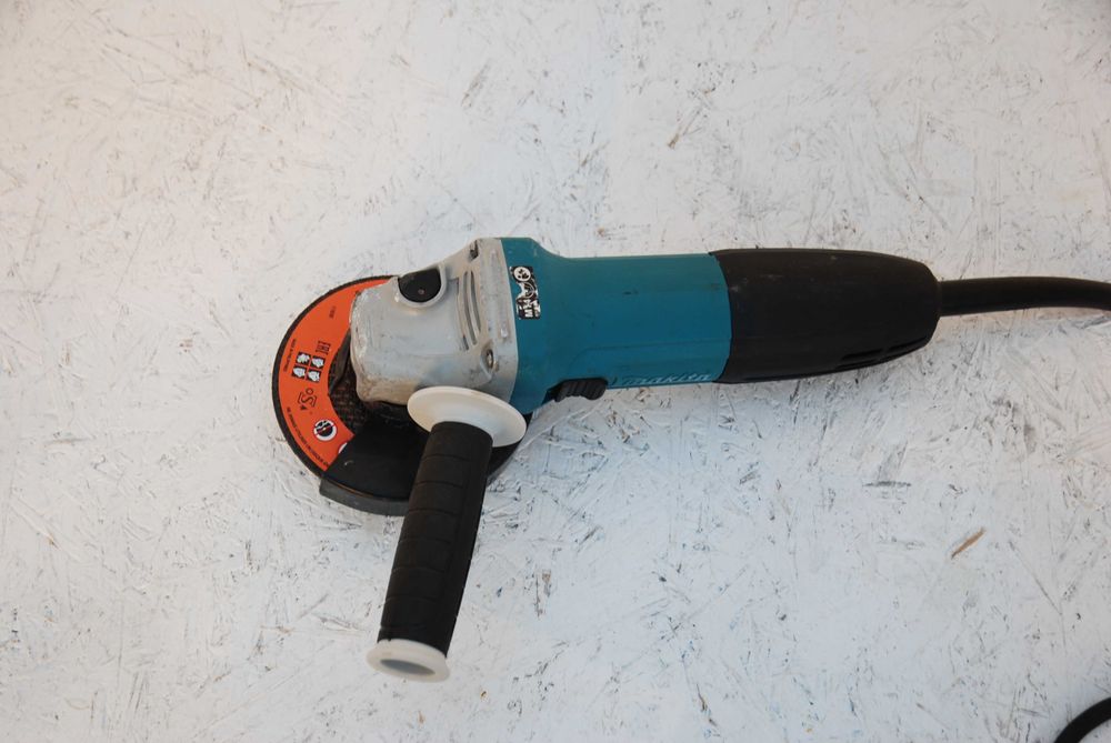 Szlifierka kątowa Makita