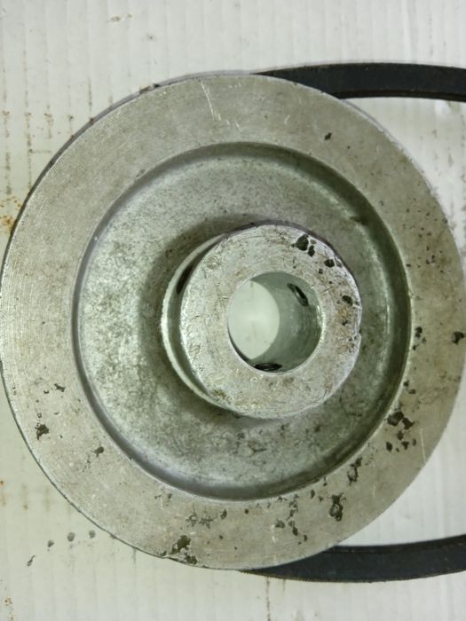 Polias de alumínio e cinta V