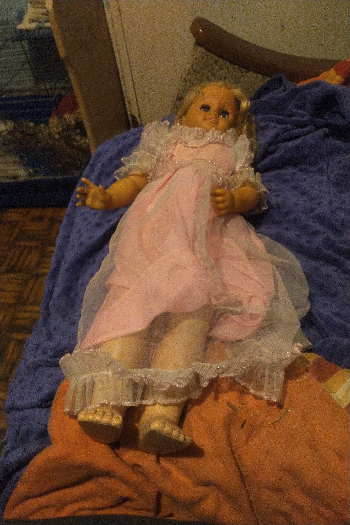 Stara zabytkowa lalka