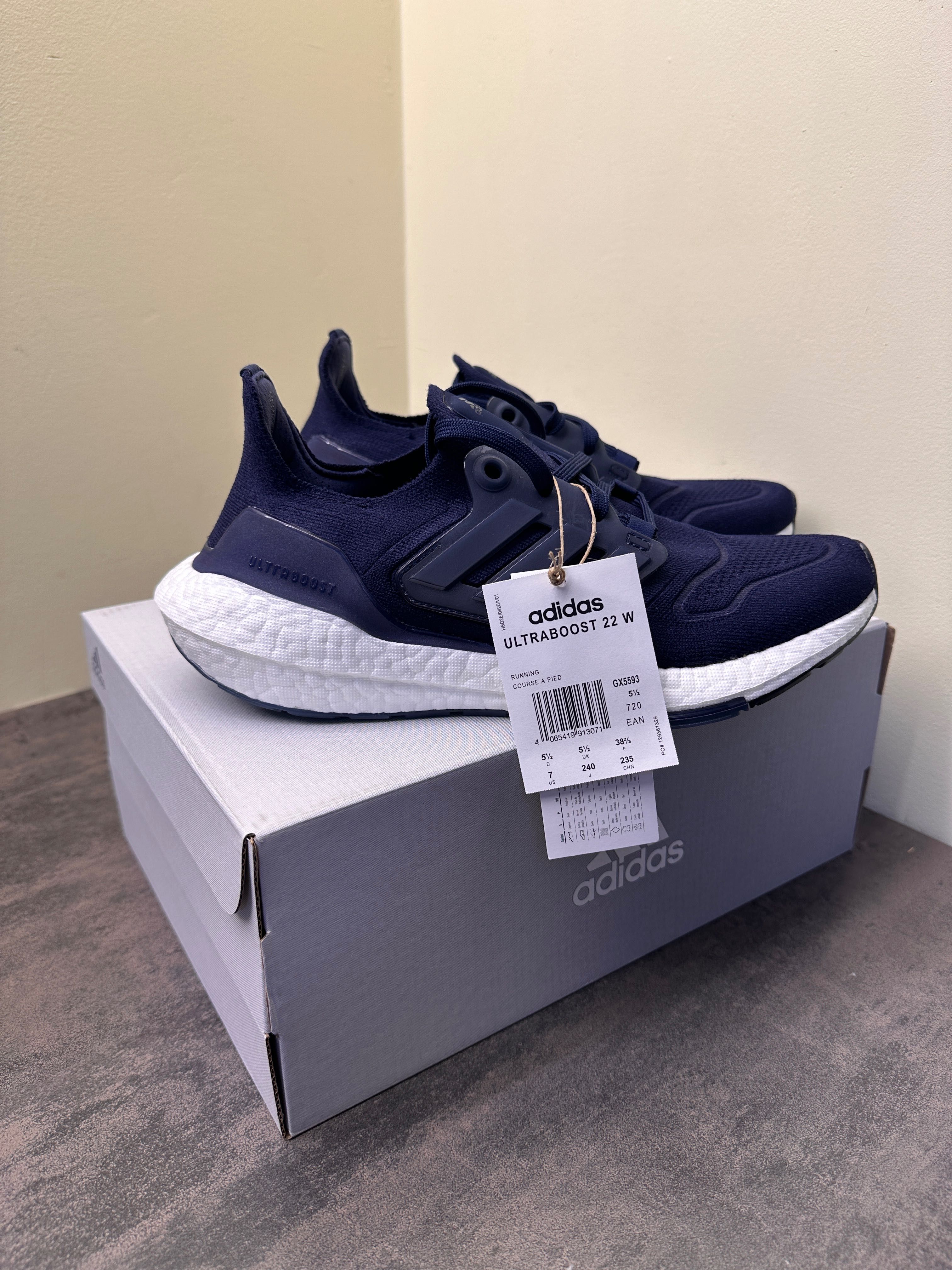 Adidas Ultraboost  22 r.38 2/3 Nowe