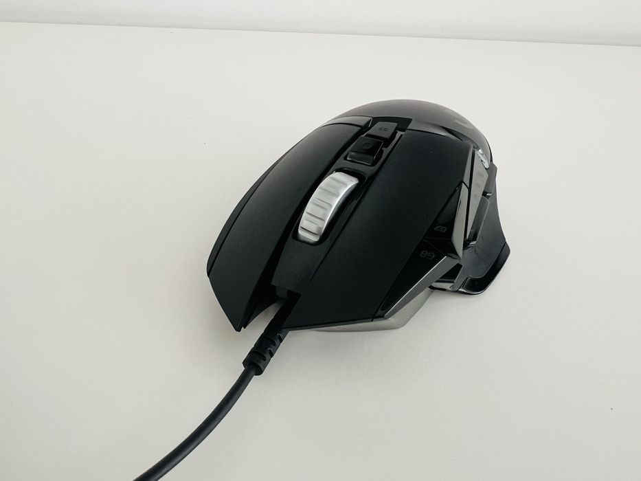 Rato Logitech G502 HERO + Tapete Logitech G240 – Excelente Estado