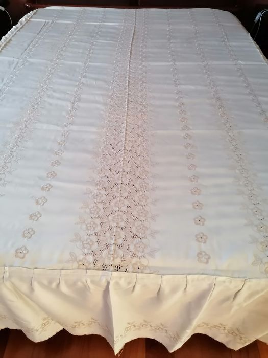 Colcha Bordada inglês casal