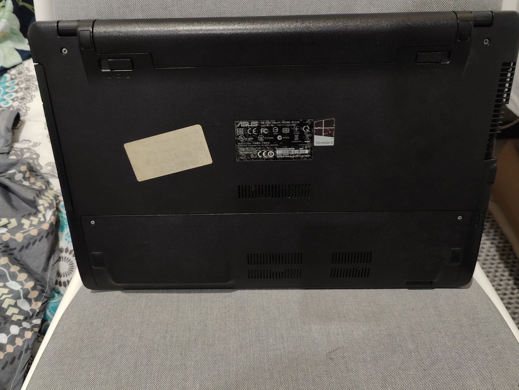Laptop Asus x550c