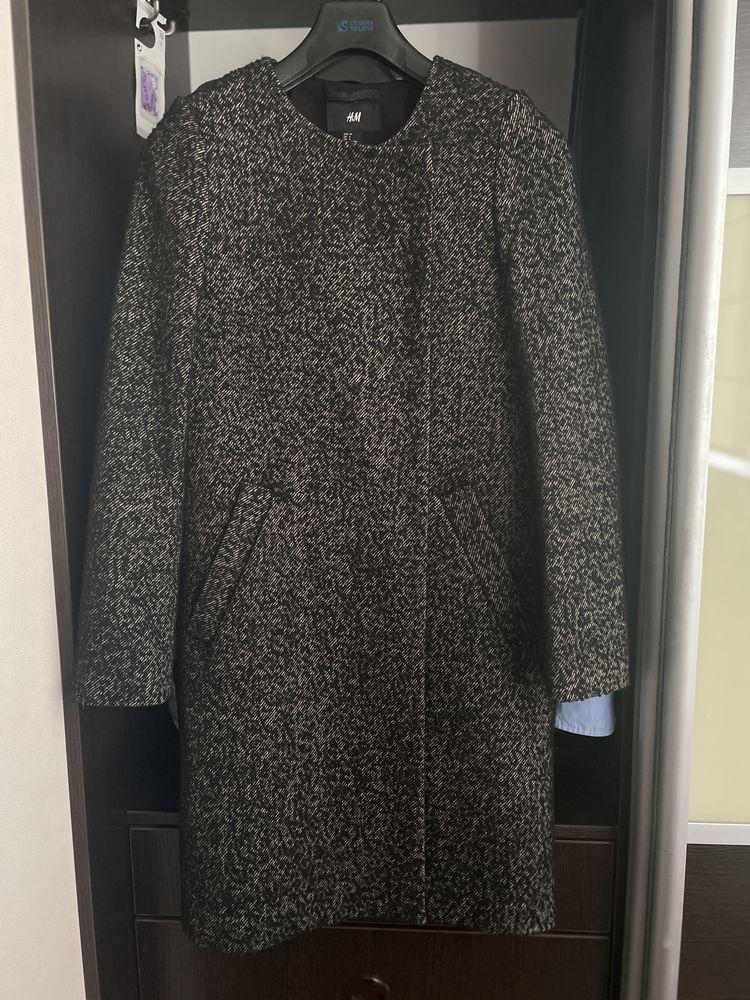 Пальто черное H&M