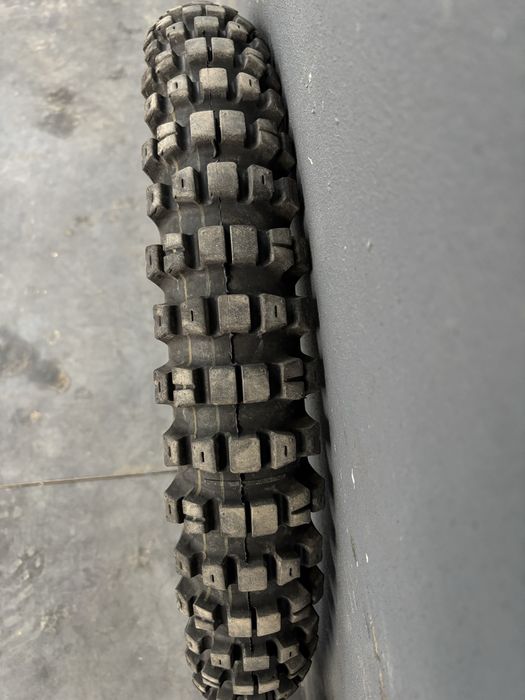 Motoz 150/70-18 e 90/90-21