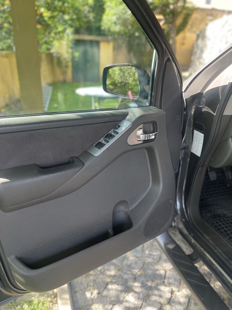 Nissan Navara NACIONAL 180mil Nova interior e exterior