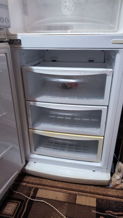 Двокамерний холодильник No Frost LG GR-409GVQA