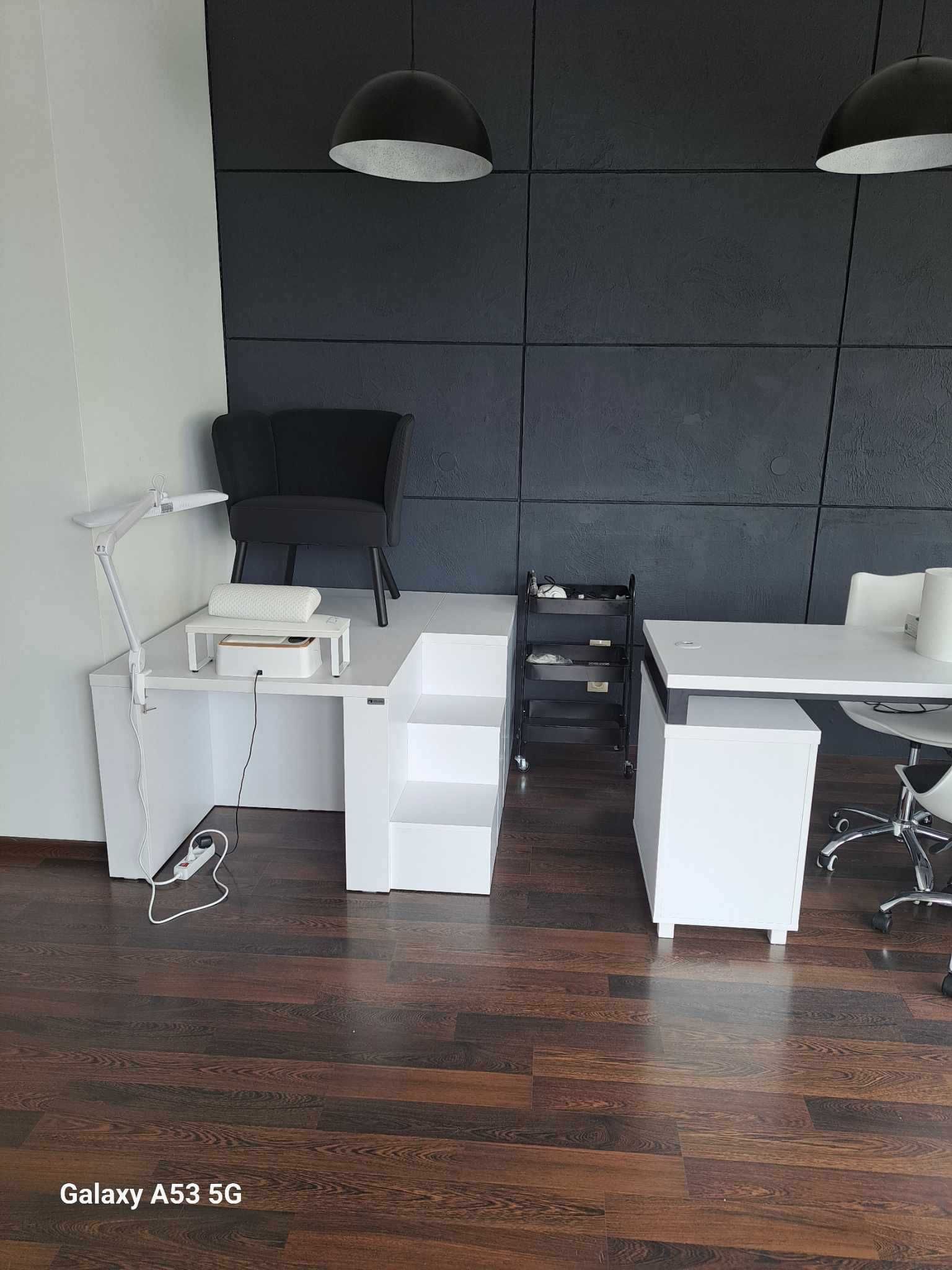 Podest do pedicure nowy z miejscem na nogi! Na wymiar !