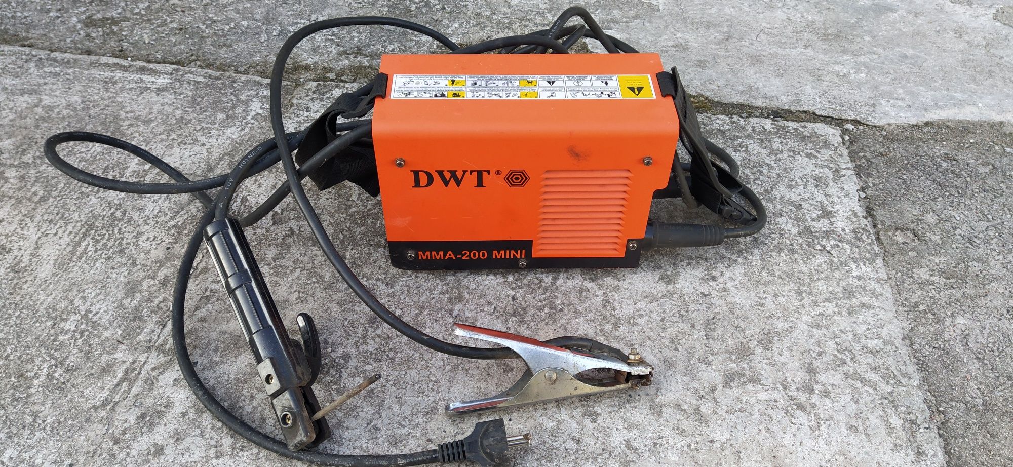Сварочный аппарат DWT mma200mini