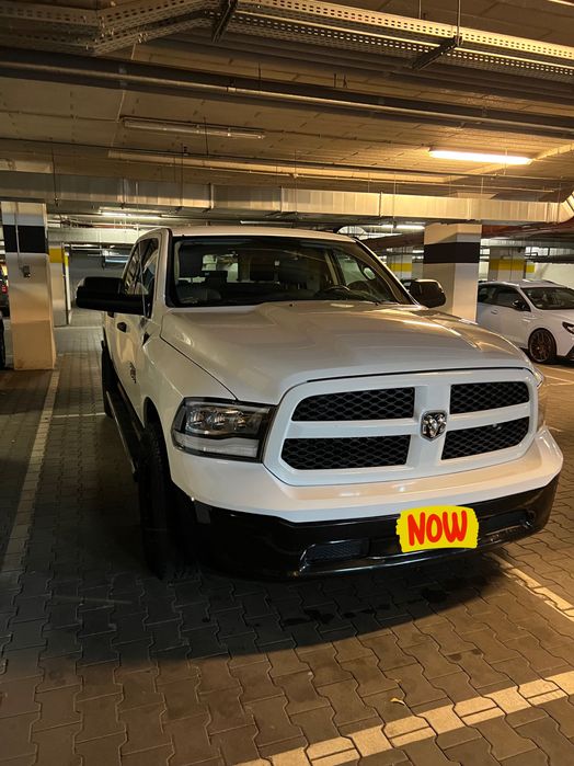 Dodge RAM 1500 podwójna kabina 5.7 HEMI