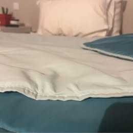 Edredom reversível de casal - verde água e branco