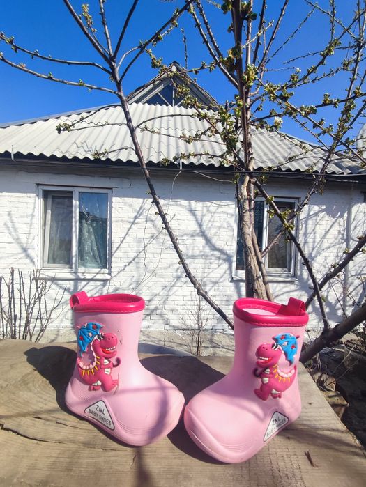 Продам теплі чобітки 15р.