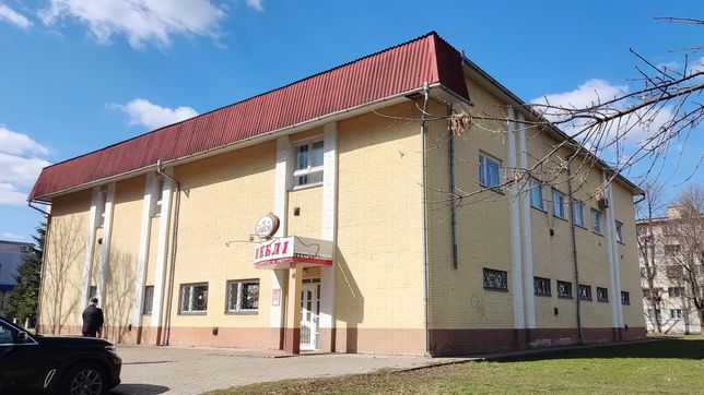 Продається комерційна будівля площею 1052 кв.м в м.Калуш