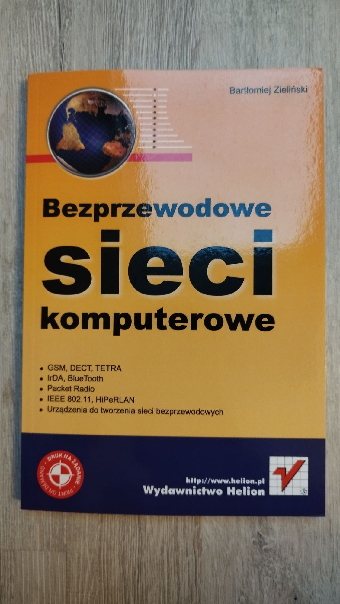 Książka "Bezpieczne sieci komputerowe"