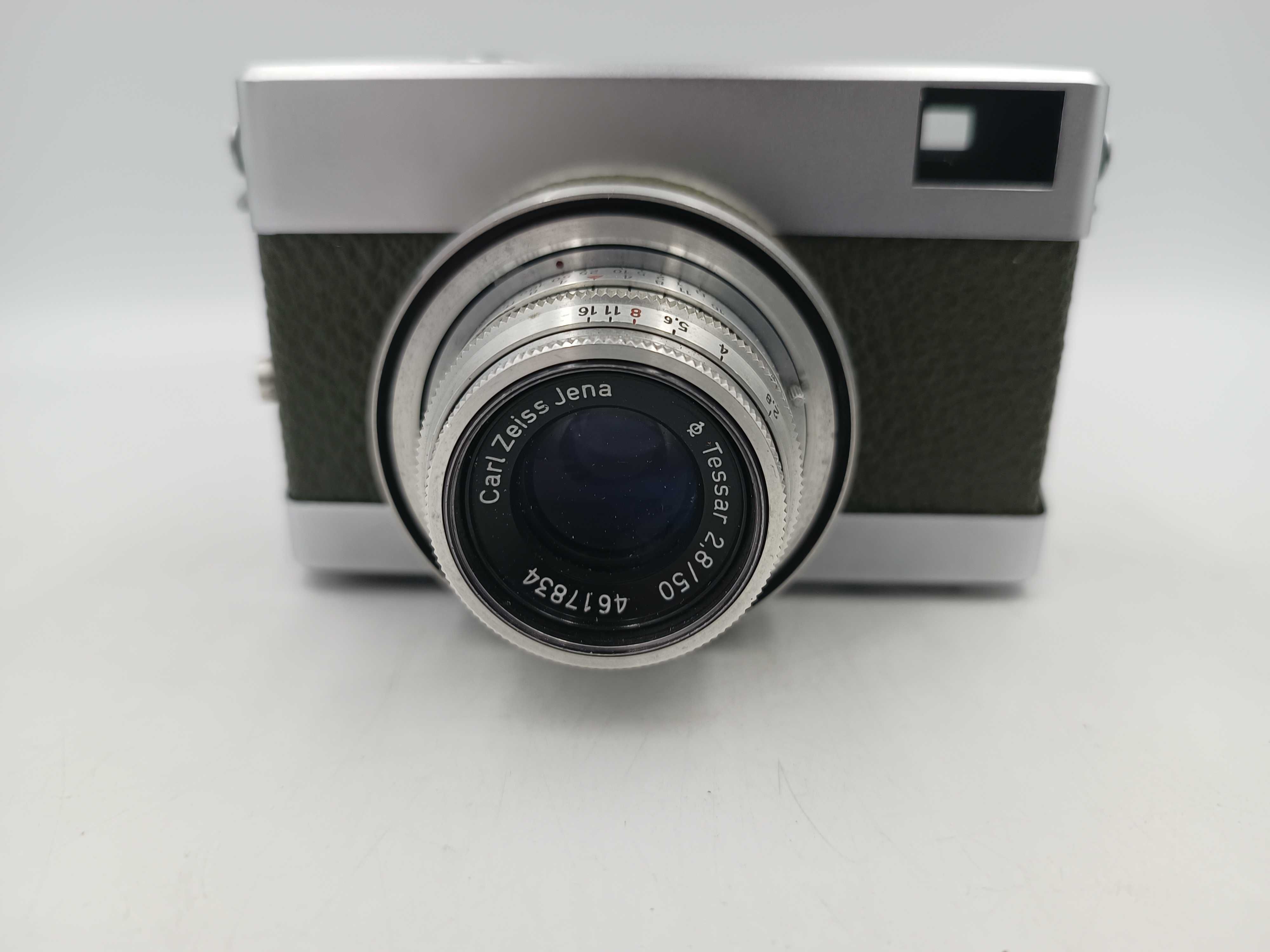 Analogowy aparat fotograficzny WERRA w etui obiektyw Carl-Zeiss Jena