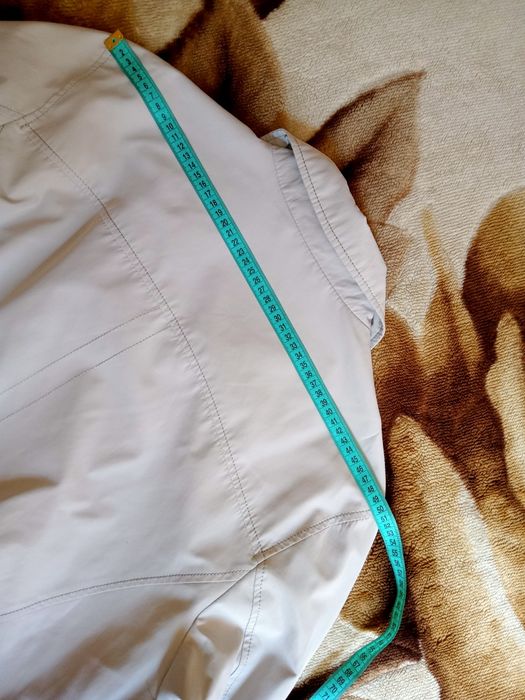 Вітровка чоловіча