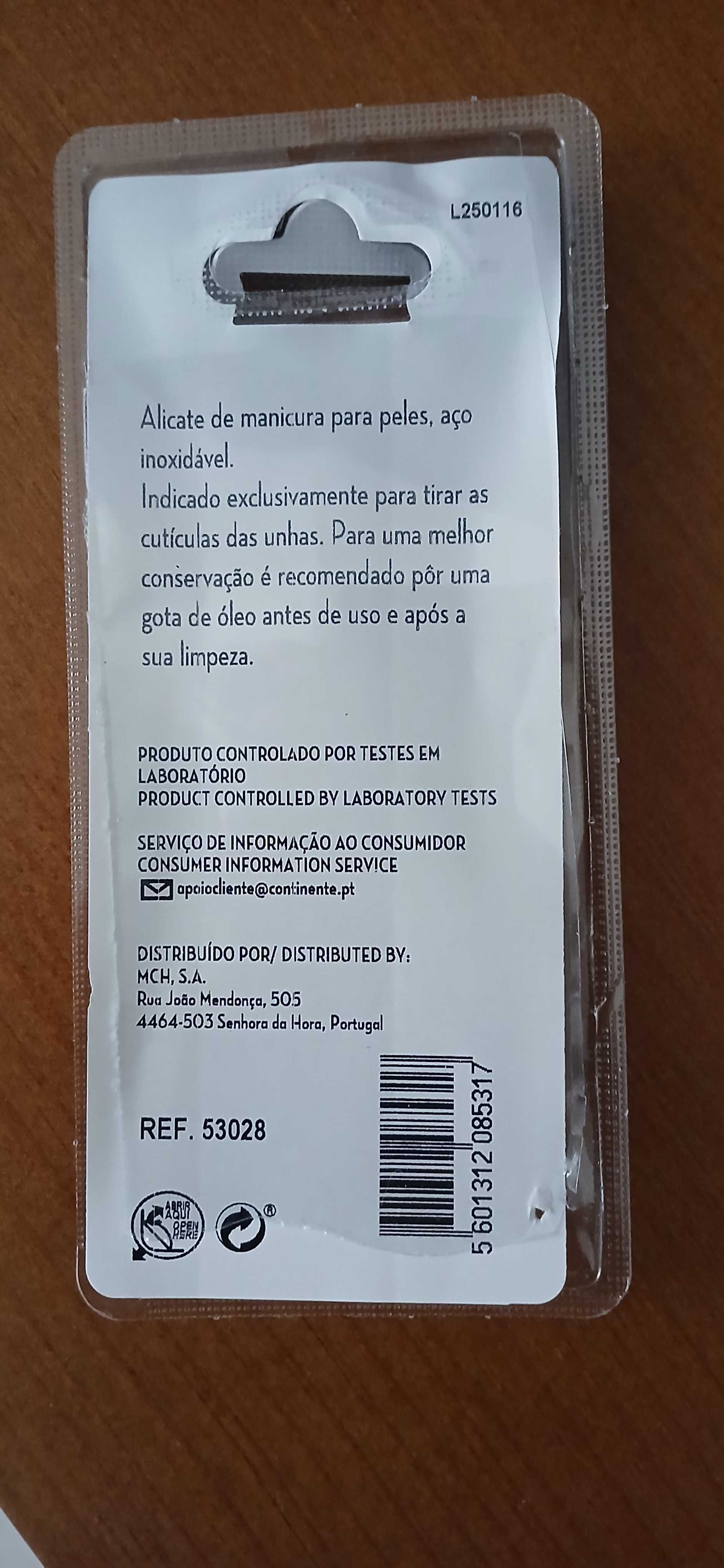 Alicate de cutículas unhas