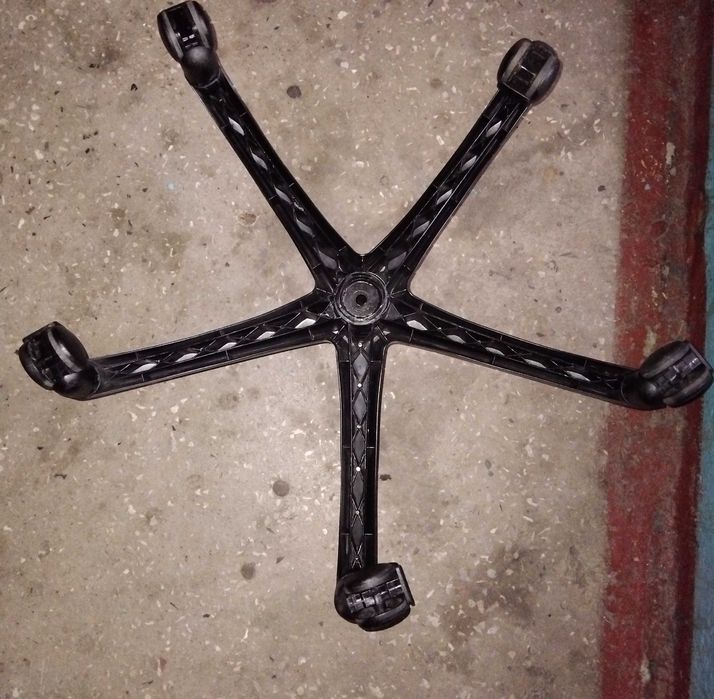 Хрестовина з колесами офісного крісла