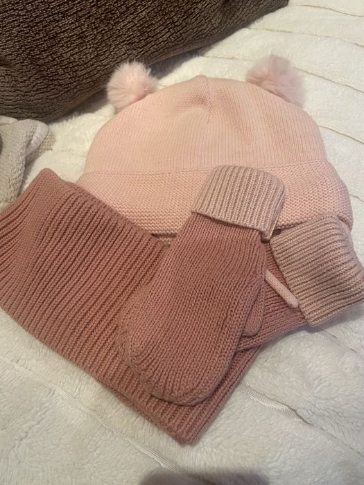 Дитяча шапка, рукавички та хомут від Н&М