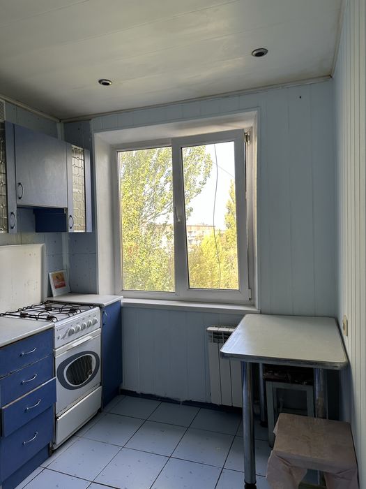 Продається тепла 2-кімнатна квартира м.Кривий Ріг , Інгулецький р-н