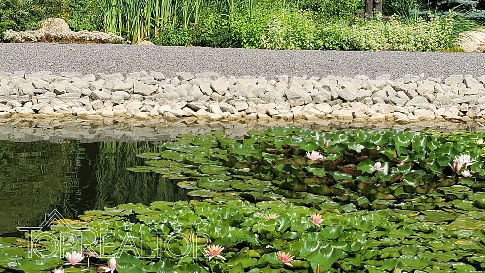 Продам участок  15 соток в коттеджном посёлке Роял Клаб лесопарк