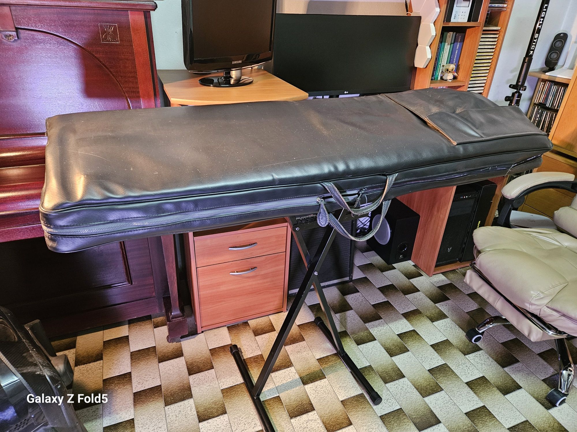 Workstation Roland XP 80 com imensos extras
