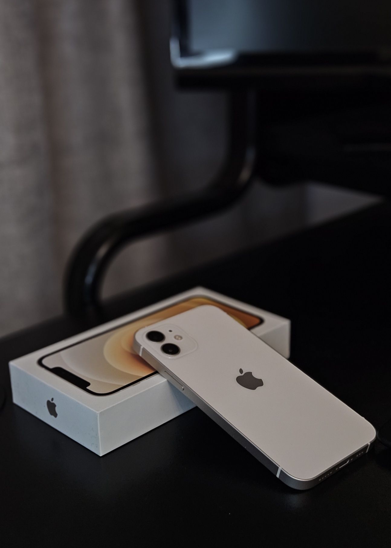 Iphone 12 w idealnym stanie!