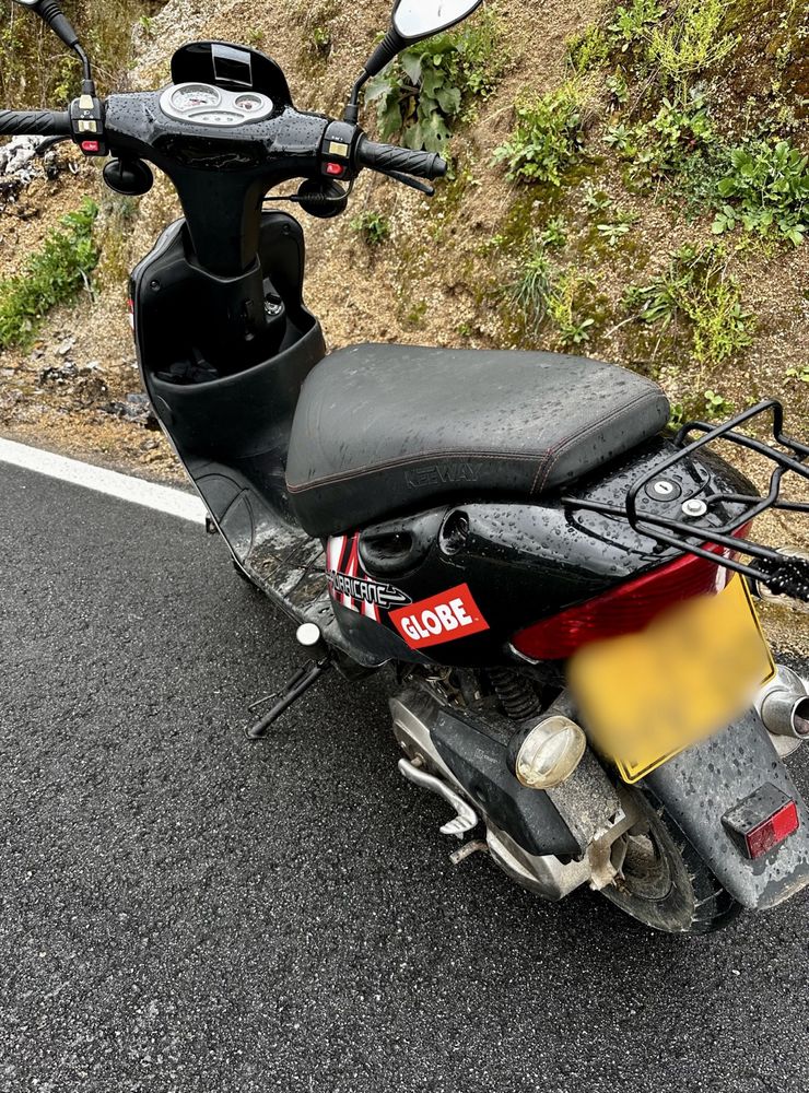 Scooter keeway 50 apenas 4000km