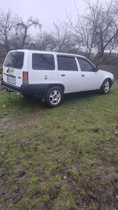 Опель кадет 1989