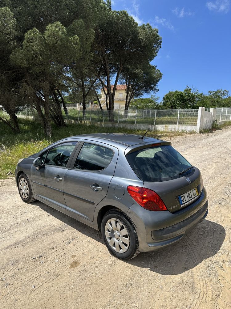 Peugeot 207 1.4d 70cv