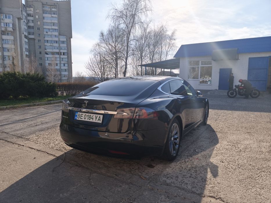 продам Тесла модел S 2016 г.в