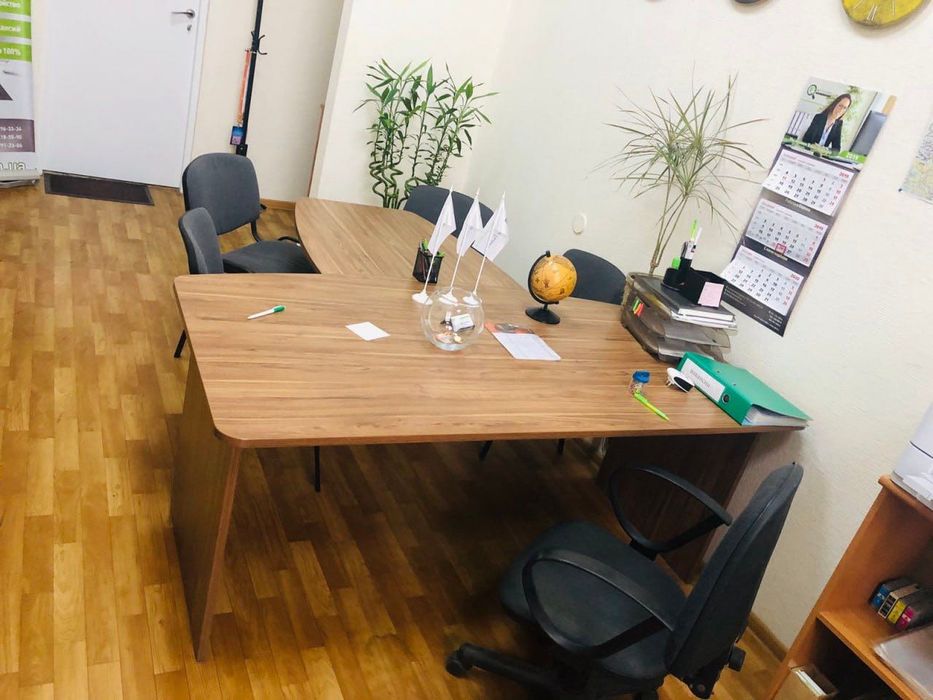 Офісні меблі Нові